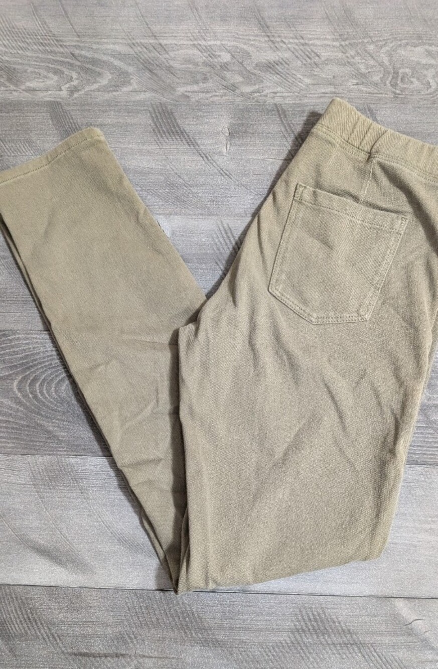 Uniqlo women's Pants in Sage Green Size Small